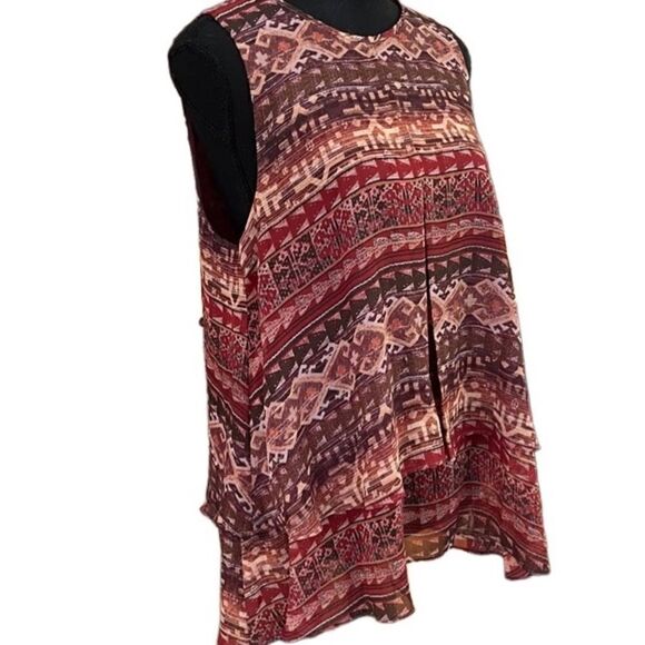 BCBGeneration Invert-Pleat Tribal Tank Top
Size M - Picture 4 of 6
